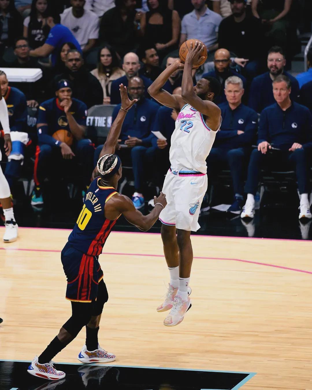 3换1!湖人再追维金斯!三个状元要合体了