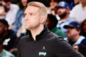 星空体育平台-詹金斯下课!灰熊官方:伊萨洛担任临时主帅 执教本赛季剩余比赛