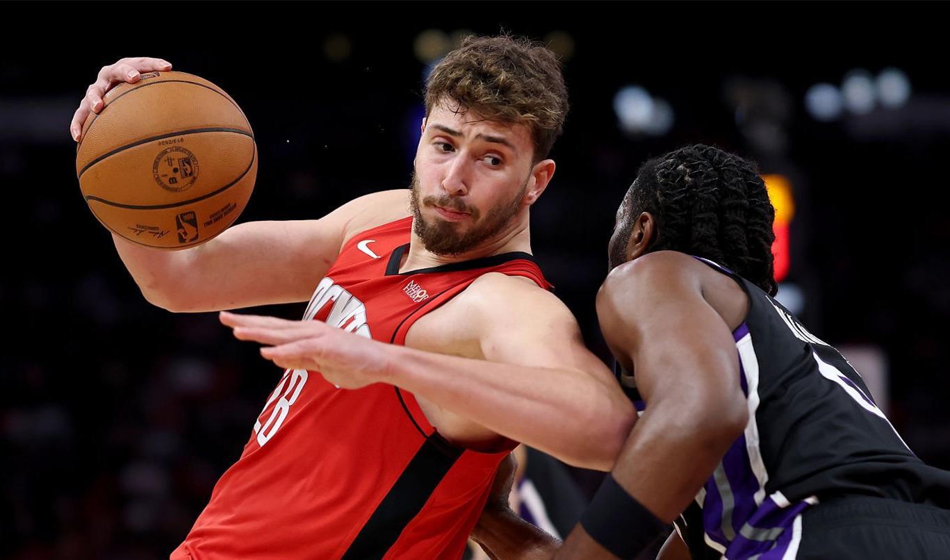 轰28+10！火箭23岁王牌中锋进化：创一神迹仅逊詹皇字母哥