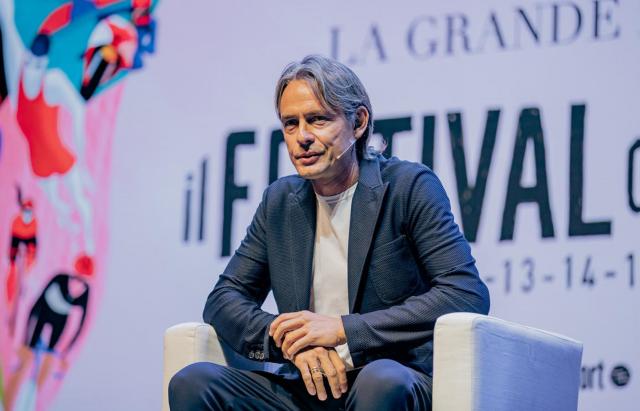 1697677179919062694.png 星空体育官方网站-【现场】“超级皮波”的童年、灵感与那些魔力之夜