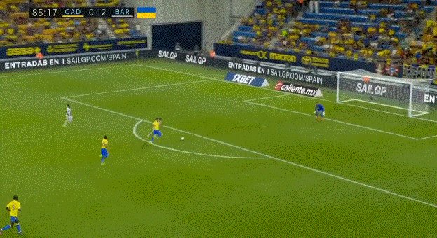 星空体育平台-【西甲】比赛一度中断 巴萨4比0客胜加迪斯