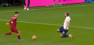 1639959911914059806.gif 星空体育APP-克洛普:凯恩铲球肯定红牌 3关键判罚都对红军不利