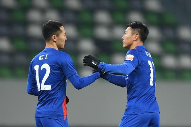 1639833771878009787.jpg 星空体育平台-【中超】于汉超吴曦均传射吴庆破纪录 申花4比1重庆